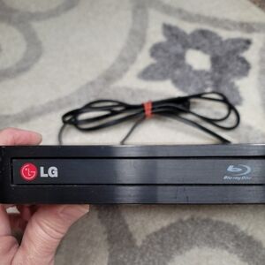 LG Blu Ray Disc DVD player BPM34 Dolby HDMI Full HD 1080 Java